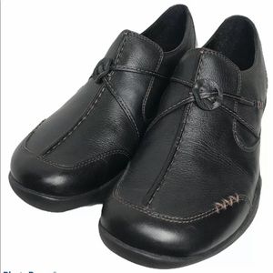 VERY NICE Clarks Wave Run Leather Slip On Shoes 10